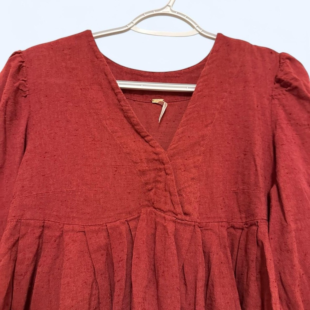 Free People Women's Red V-Neck Top - Picture 2 of 6